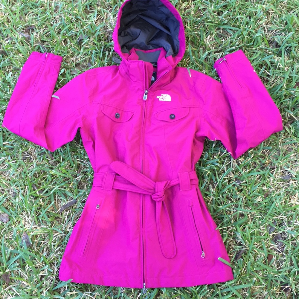 Women’s The North Face Belted Jacket Size Small